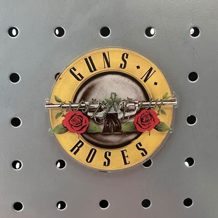 Magnet - Guns N Roses